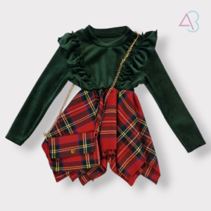 Eleganza Scozzese con Dettagli in Velluto