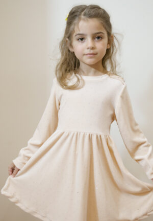 Vestito elegante con brillantini e borsetta